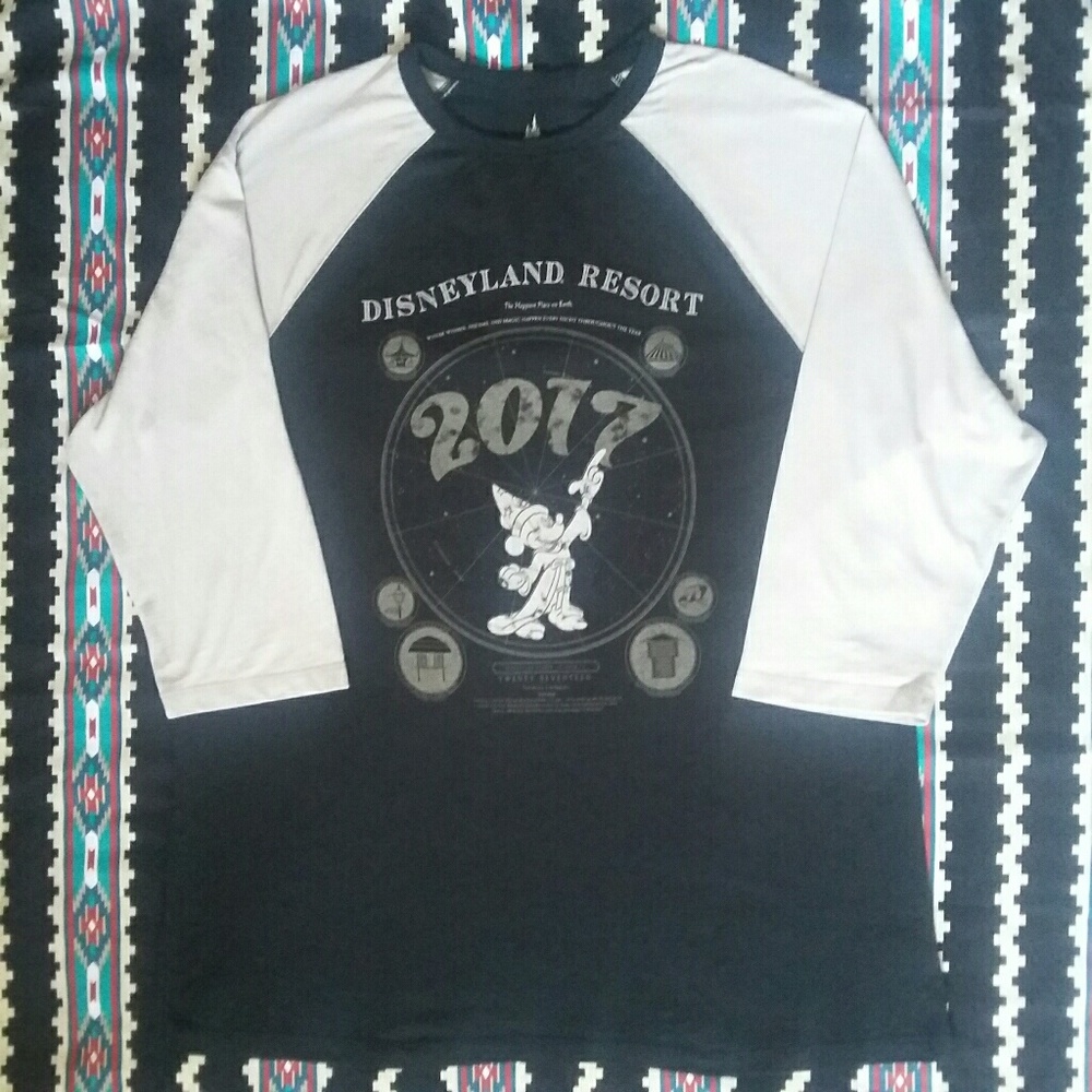 Disneyland Resort 2017 Anaheim Raglan